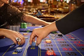 Tampilan layar permainan Bonanza Gold dengan grid 6x5 dan simbol buah-buahan berwarna cerah